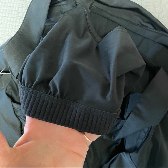 Gap Body Fit black tank top XL NWT! - Picture 5 of 6